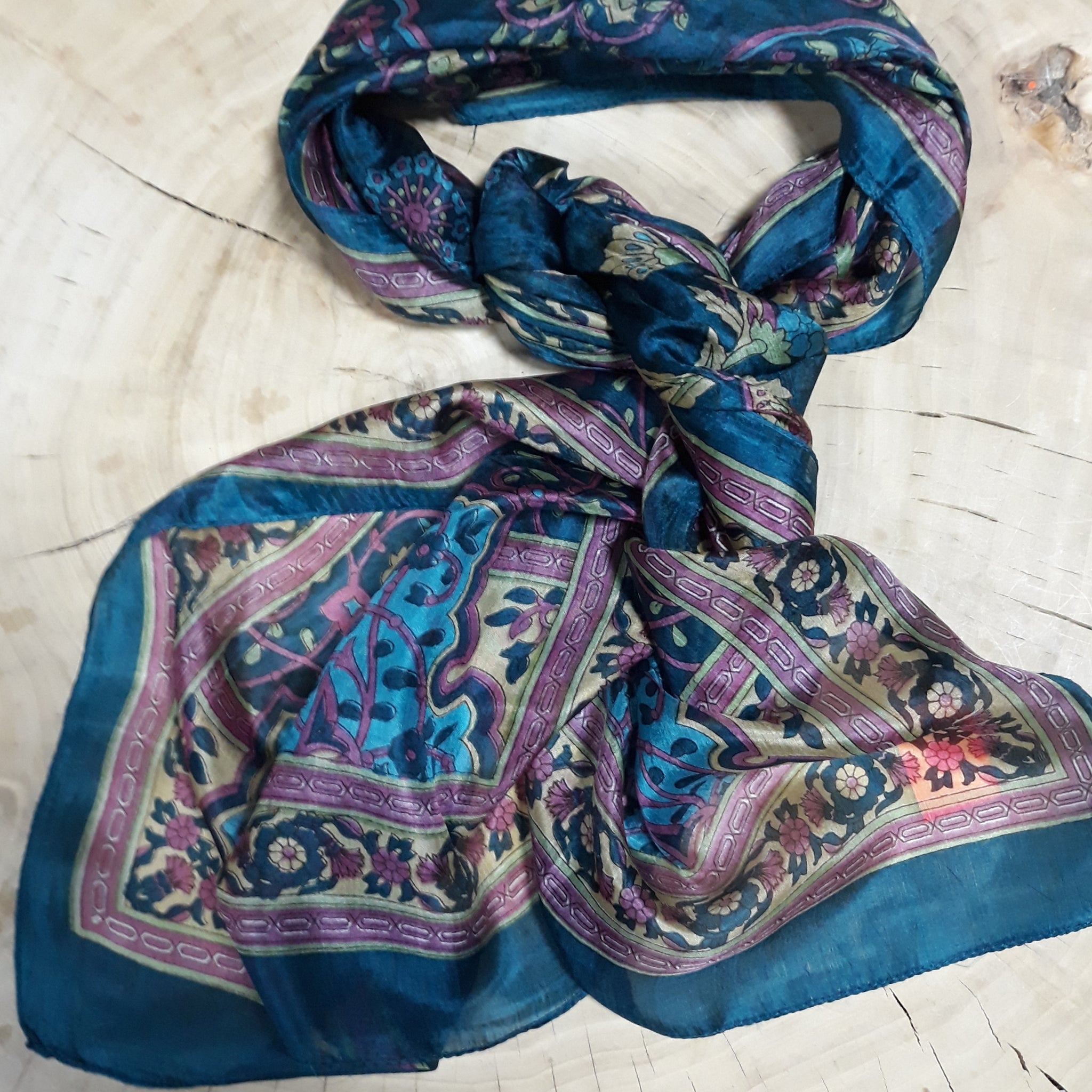 Baliya silk scarf